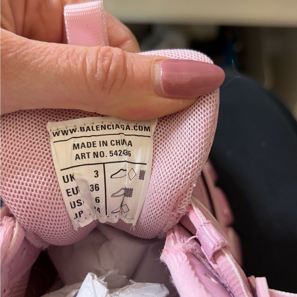 New Balenciaga Pink Track Sneaker - Picture 6 of 9